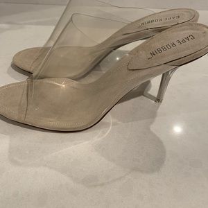 Caper Robbin Stealth Translucent Open Toe Sz 10